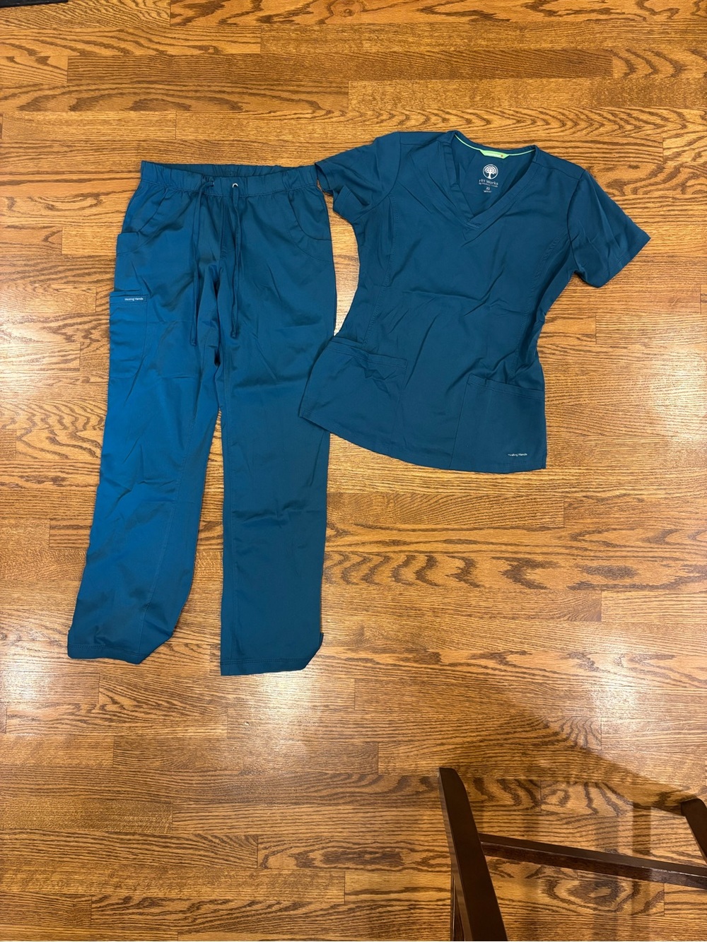 healing hands Women's Teal Scrub Top & Pants